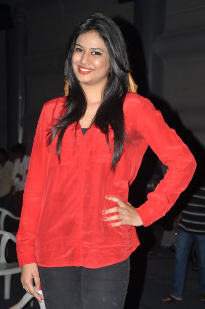 Zara-at-Bhai-Triple-Platinum-Disc